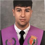Soy Alejandro y estoy disponible para brindar clases particulares de inglés a cualquier edad. No dudes en contactarme.